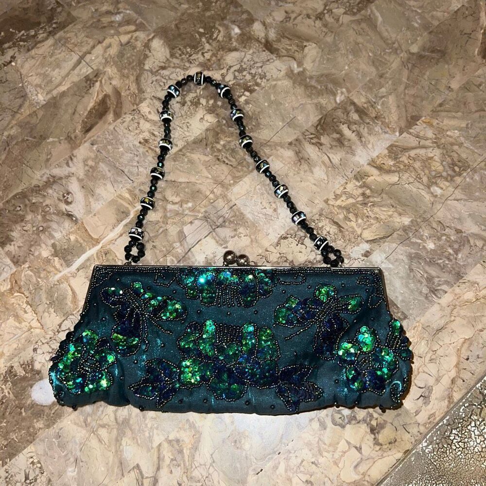 Sequined evening handbag purse with beads clutch green
